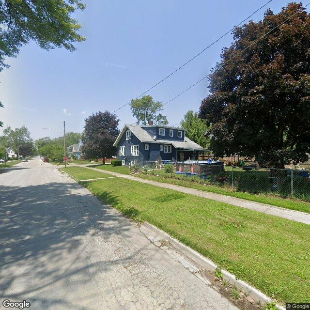 1254 E Bourbonnais St photo
